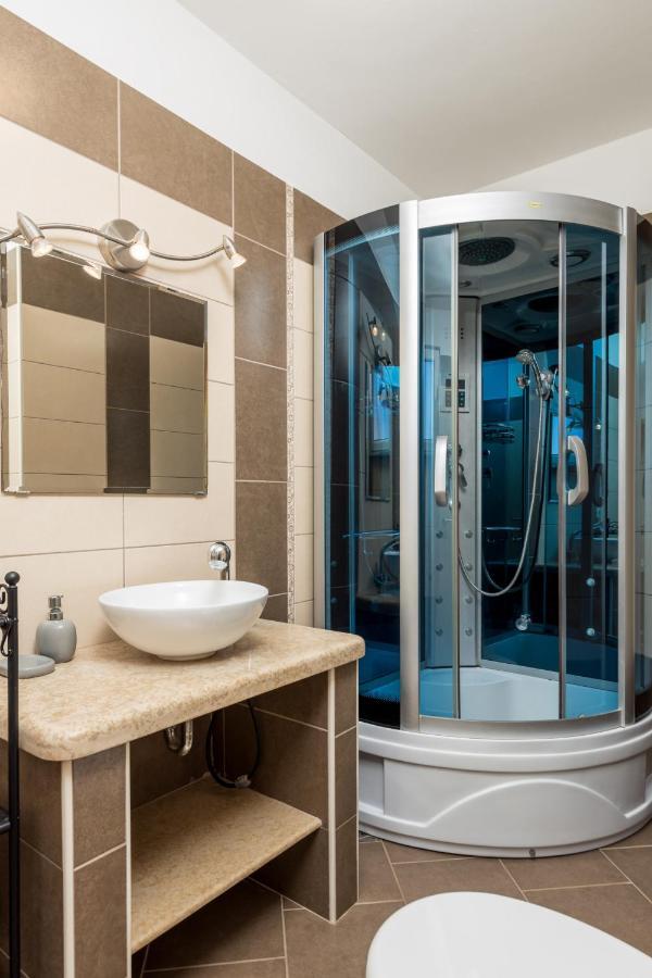 Apartamento Bugenvila Brzac