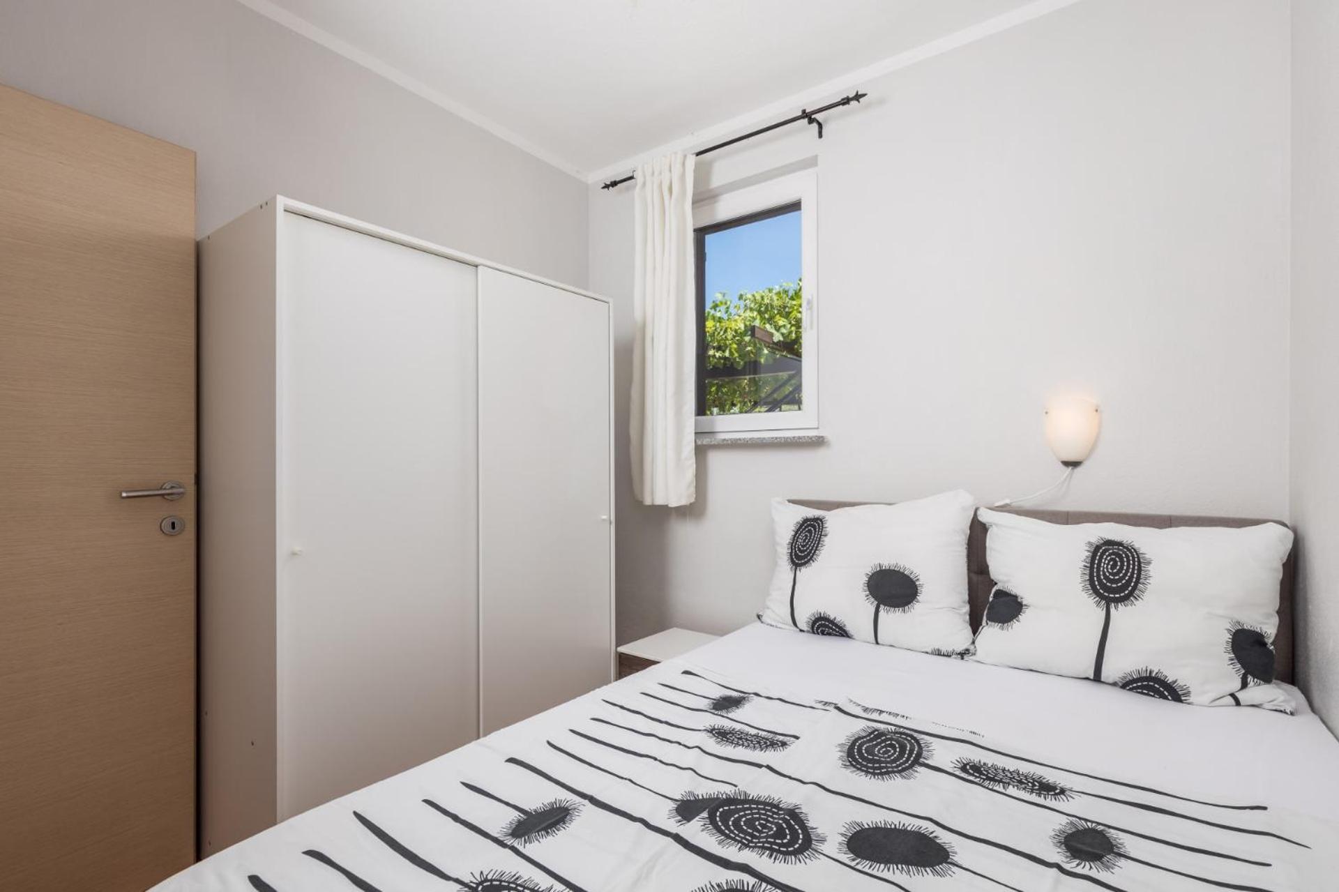 Bugenvila Apartamento Brzac